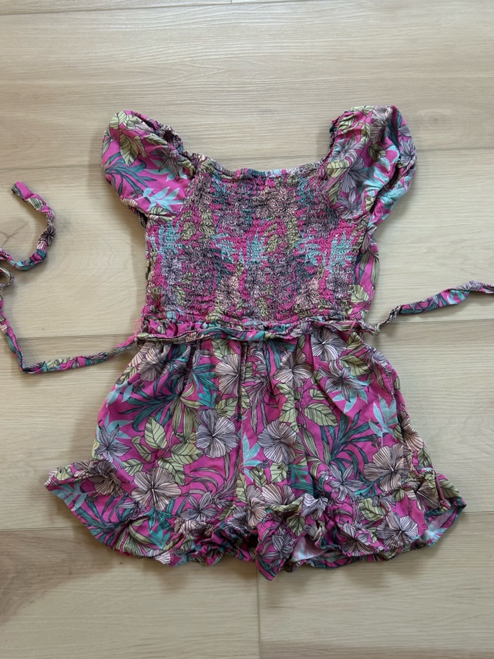 Girls ruffle romper - Picture 2 of 3